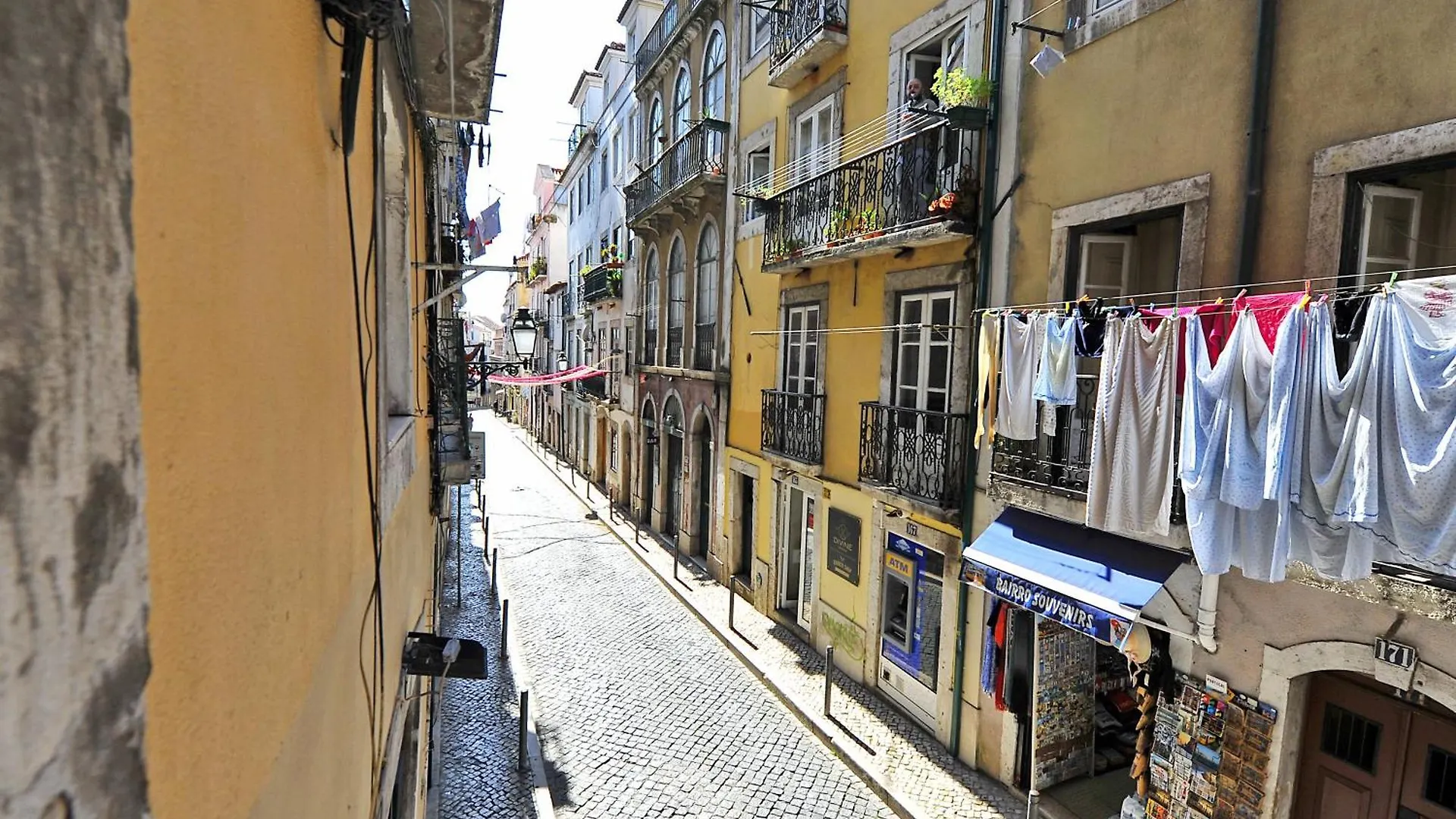 Vintage & Central Apartment In Bairro Alto Lisboa