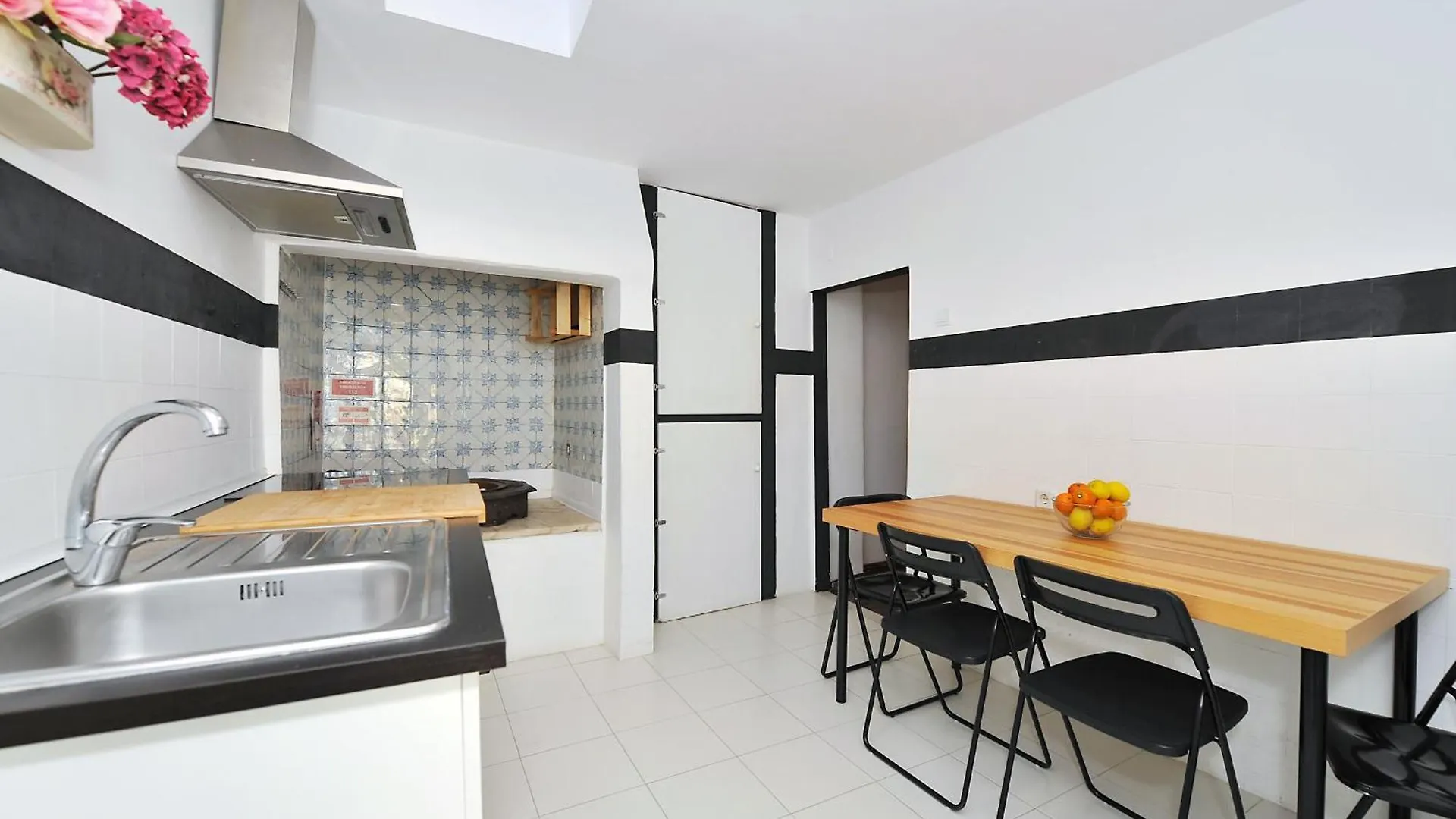 Vintage & Central Apartment In Bairro Alto Lisboa
