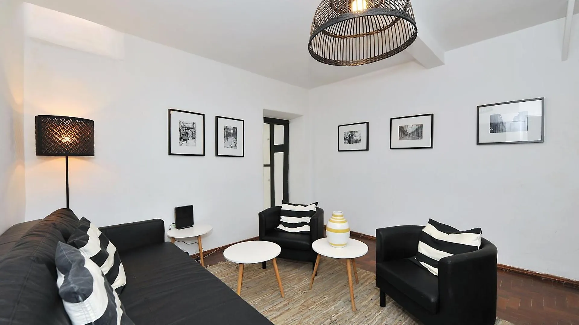 Vintage & Central Apartment In Bairro Alto Lisbon