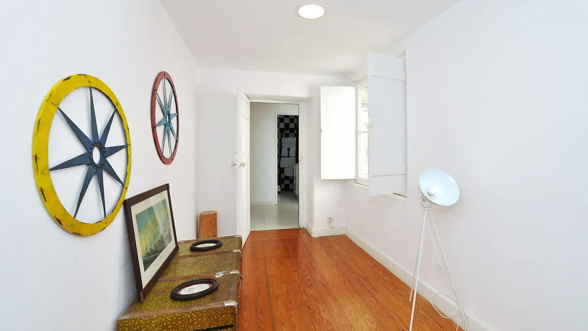 Vintage & Central Apartment In Bairro Alto Lisbon Portugal